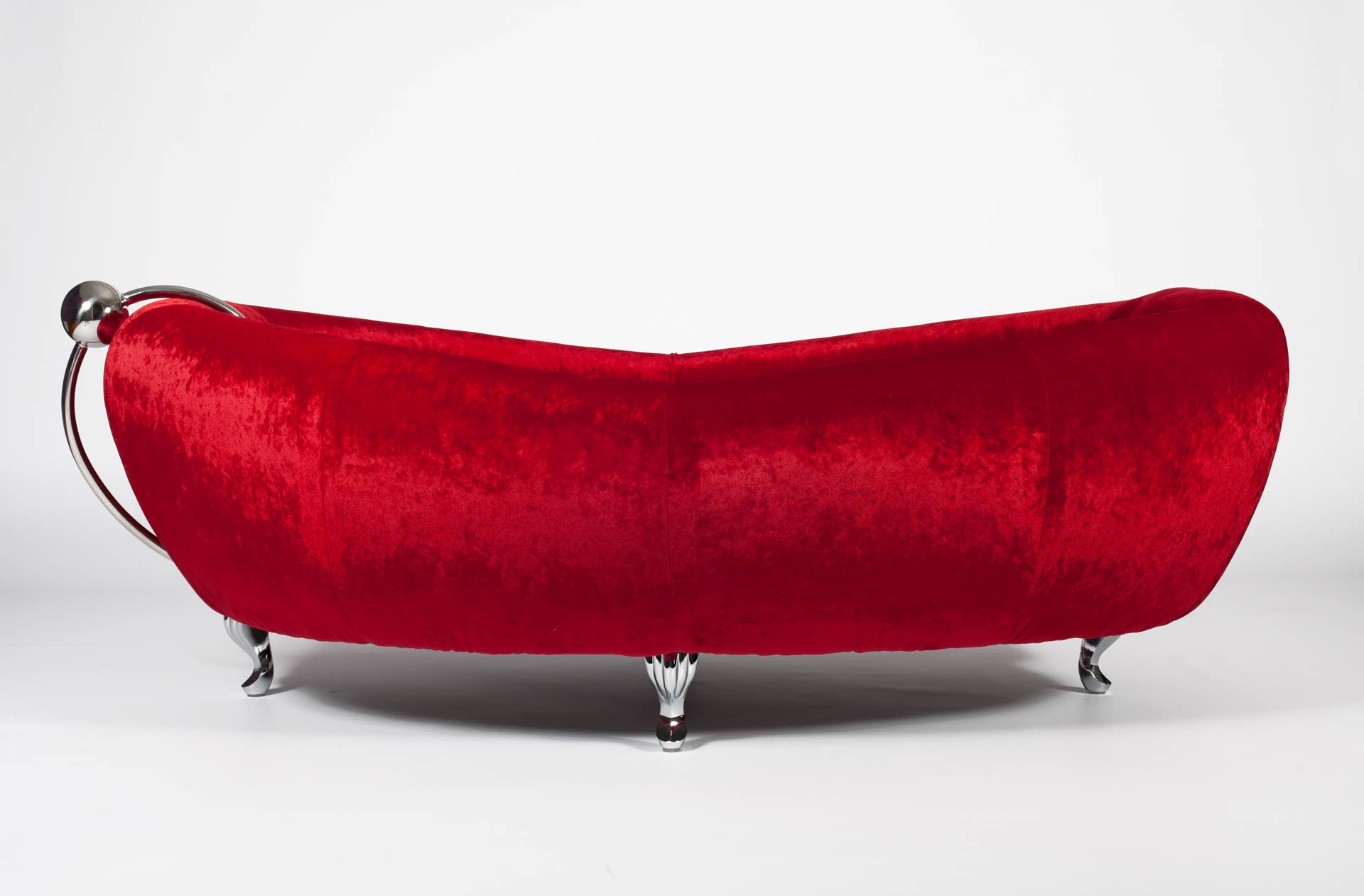 The Deep Throat red lips sofa with removable inox piercing from side